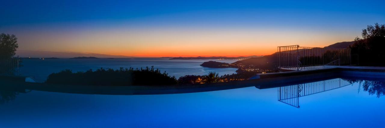 Vistazur Luxueux Appartement Avec Terrasse Et Piscine Le Le Rayol-Canadel-sur-Mer Kültér fotó